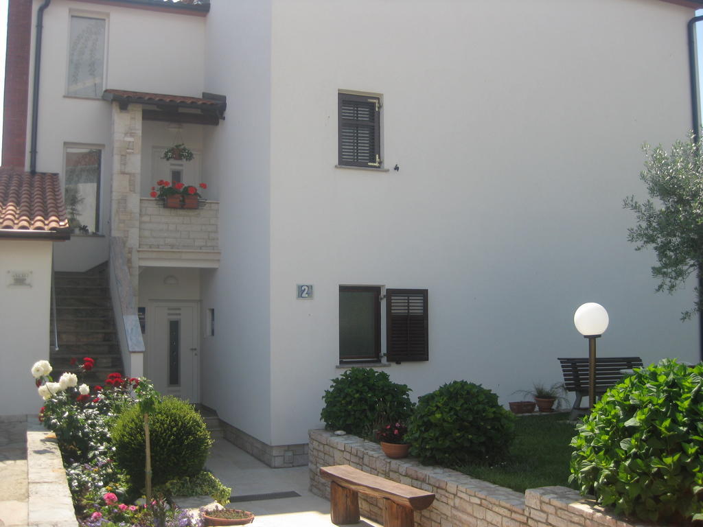 Nena Apartment Pula